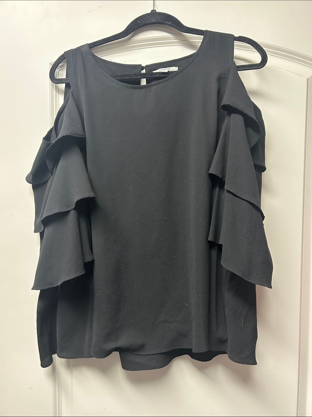Umgee Women's Layered Ruffle Sleeve Open Shoulder Keyhole Top